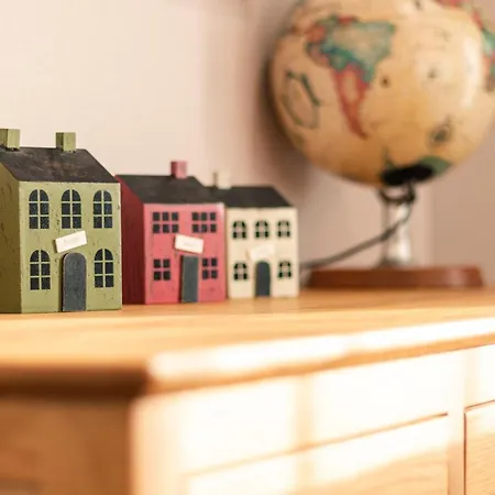 The White Rose With Hot Tub Lodge