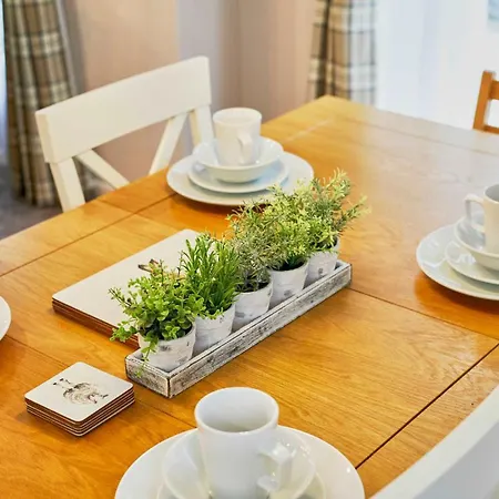 Chalet The White Rose With Hot Tub York